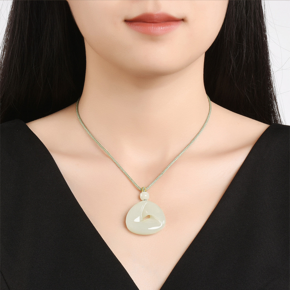 Hetian Jade Fortune Cycle Pendant, Elegant Natural Jade Pendant