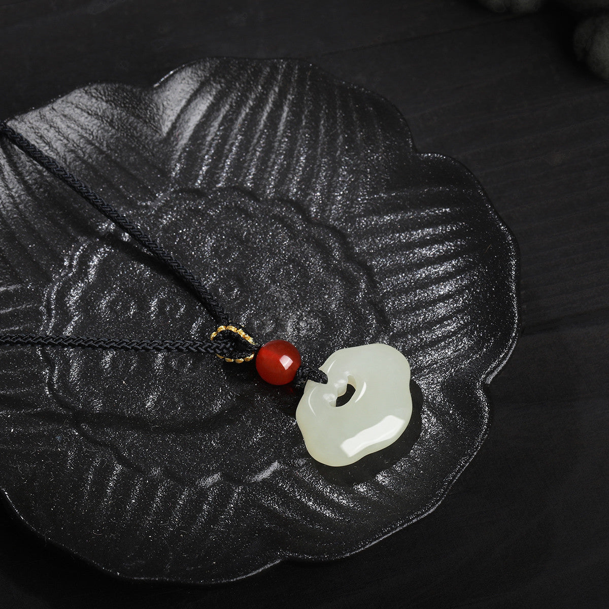 Ruyi Peace Lock Necklace, Classic Ethnic Style, Minimalist Luxury Pendant for Girlfriend